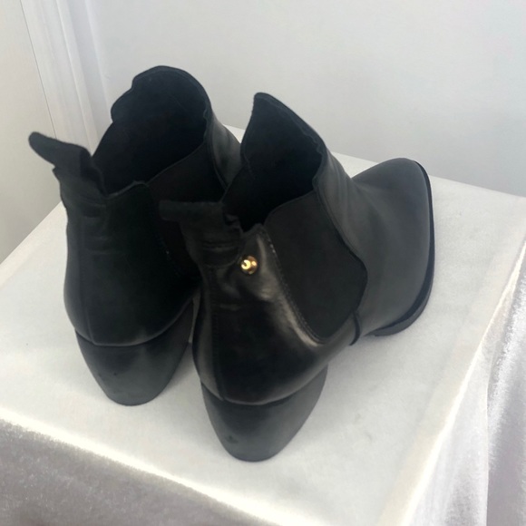 TOPSHOP Margot Ankle Bootie - Picture 3 of 5